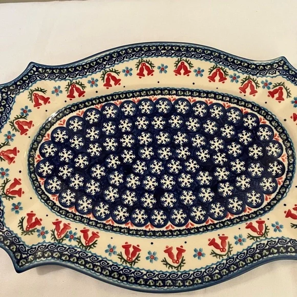 Boleslawiec Polish Pottery Scallop Platter UNIKAT Snowflake Bells Holiday 12x17 - Picture 2 of 7